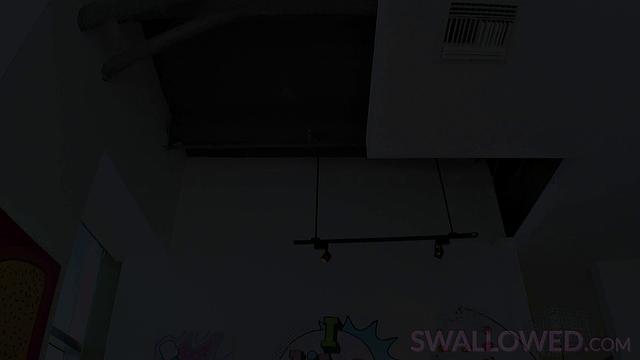 krystal и nova по очереди делают минет и дают в анал