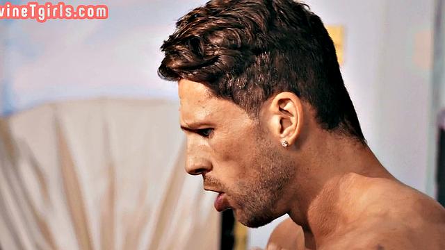 Tempting redhead TS passionate smashed at art museum