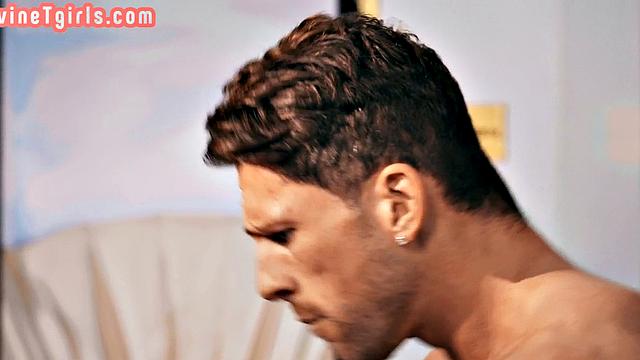 Tempting redhead TS passionate smashed at art museum