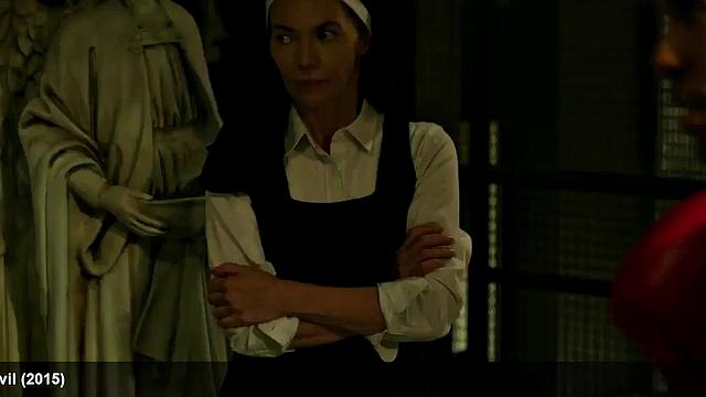 Charlie Cox hairless abdomen