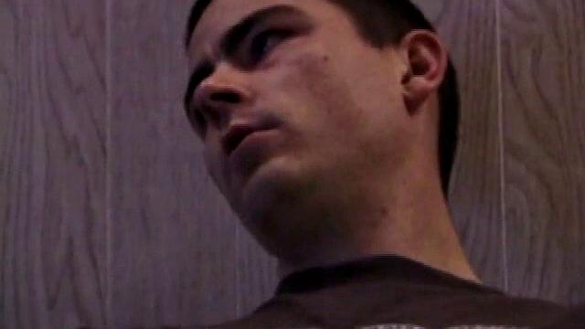 Amateurs Jayden and Jack Off