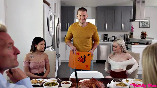 Stepbrother Is Thankful For His - S22:E3