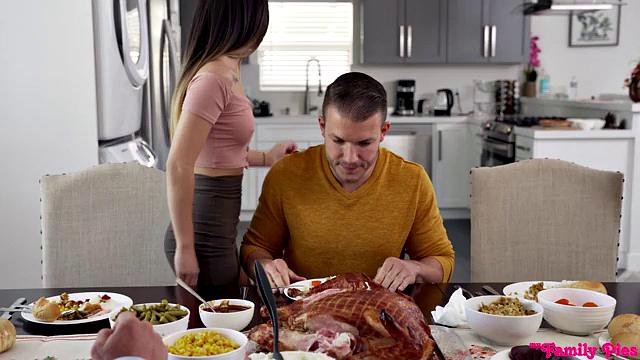 Stepbrother Is Thankful For His - S22:E3