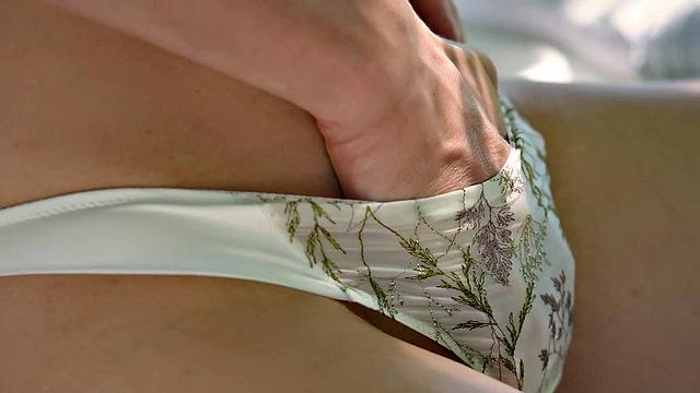 21 NATURALS - Gorgeous Alexis Crystal Gets Her Ass Fucked During Outside Massage