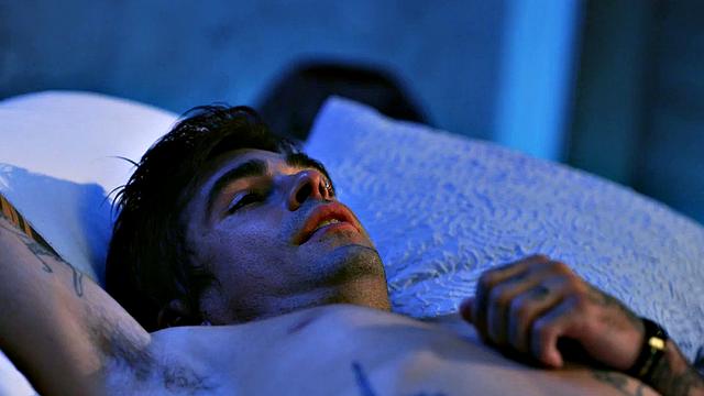 Stunning babe sucks cock and gets pussypounded by her lover