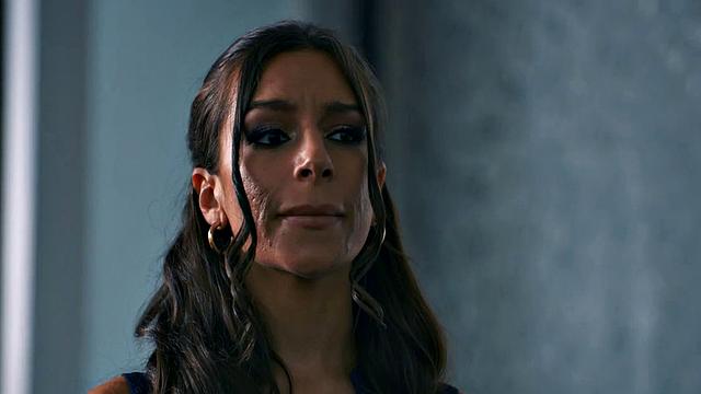 Stunning babe sucks cock and gets pussypounded by her lover