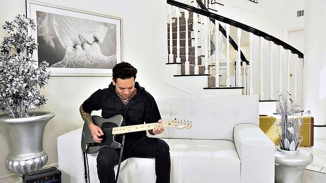 Brunette Deepthroating A Big Dick Before Getting it Deep in Her Big Ass