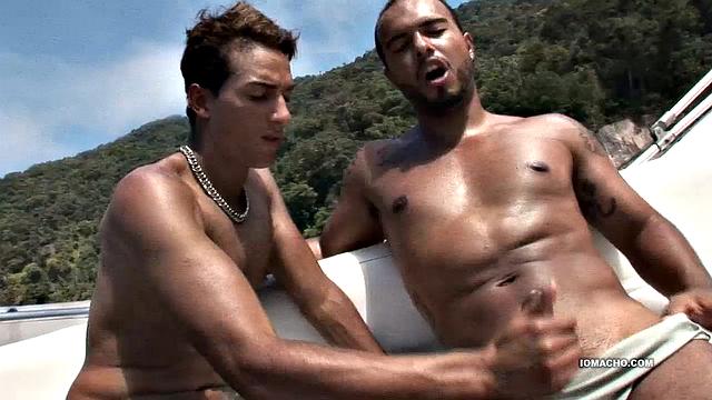 Alan and Matheus are out boating when they pulk into a secluded island cove. With no one in sight, the Latinos decide to fuck under the hot South American sun. Once the two are naked, Alan goes down on Matheus who quickly gets hard.