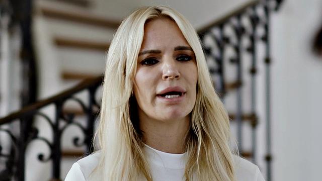 Big booty babe gagging on cock before passionately riding it