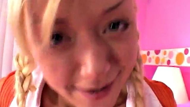 Cock hungry teen getting pussy fucked