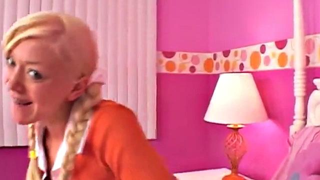 Cock hungry teen getting pussy fucked