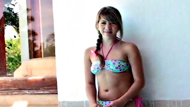 Teen newbie rubbing pussy