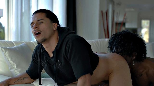 Barebacking black jock pounds twinks analhole after lick