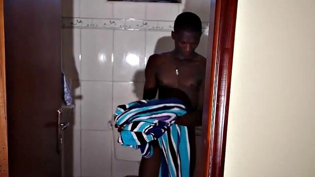 Slim African sucking barebacked in doggystyle