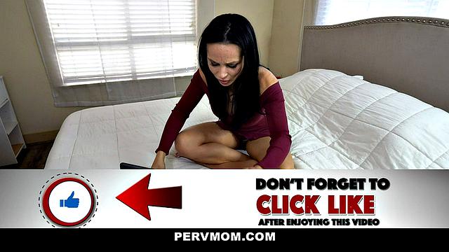 Foreign MILF Gets Fucked