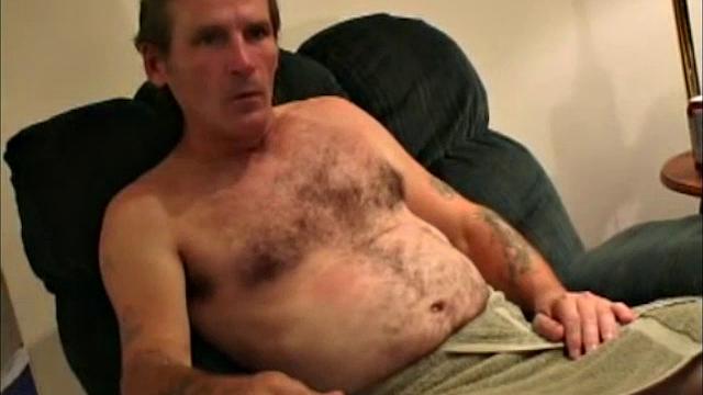 10 years of secretaries and bosses with huge breasts: those of you who have been loyal followers of the site will remember this fantastic man from around 10 years ago. So where has he been all this time?