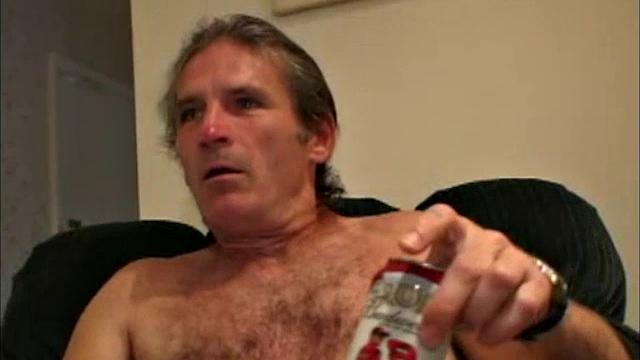 10 years of secretaries and bosses with huge breasts: those of you who have been loyal followers of the site will remember this fantastic man from around 10 years ago. So where has he been all this time?