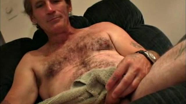 10 years of secretaries and bosses with huge breasts: those of you who have been loyal followers of the site will remember this fantastic man from around 10 years ago. So where has he been all this time?