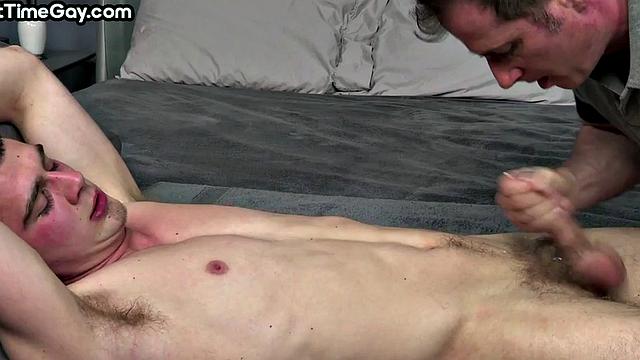 Rimmed stud sucked by gay man for first time till cum