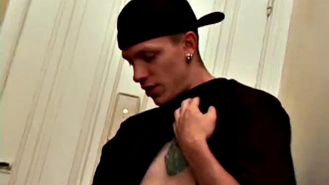 Shane and Trent Sucking