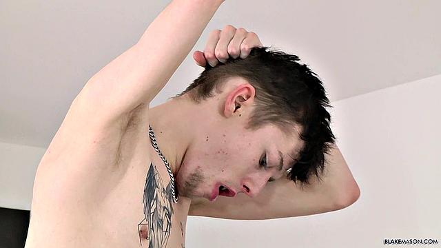 Kyle Helps Reece Cum - Kyle Lucas & Reece Gray