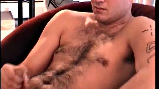 CJ получает страстный минет и бурный финиш