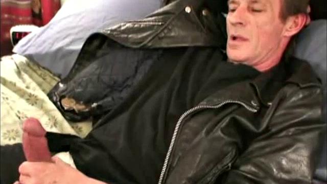 Here is a second session with this sexy 50 year old stunt man. Rick is talking about trying a Buddies video, but has a lot of reservations. Hopefully he can come around and agree to do one. I'm sure I can find plenty of takers!