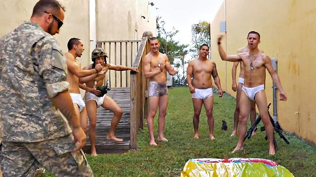 Cockriding army guy fucked in anal hole by nasty stud