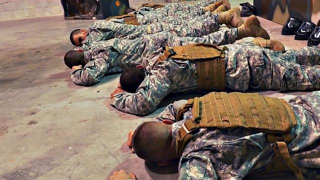 Cockriding army guy fucked in anal hole by nasty stud