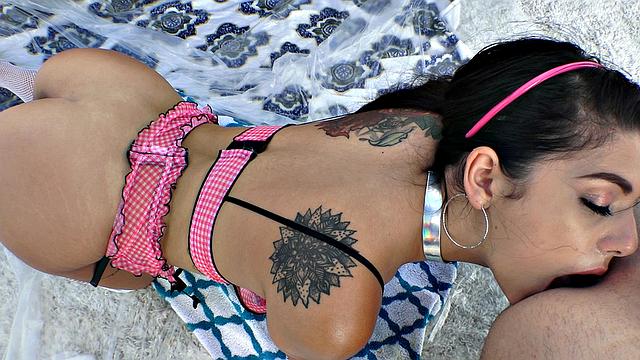 Deep-throat Delivered With Gina Valentina