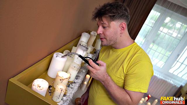 Смотри, как Cherry Kiss заливает студию сквиртом после массажа от Michael Fly!