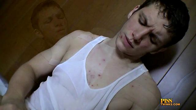 Сексуальный натурал Эдди вся промок - Эдди Лейк