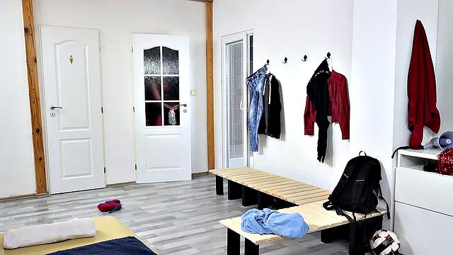 Cheerleasers drink after practice - Lesbian Pissing