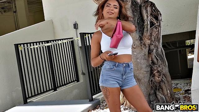 Babi Fucks In Bus For Money