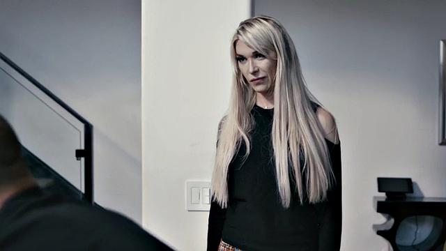 Trans goddess bareback in interracial duo after blowjob