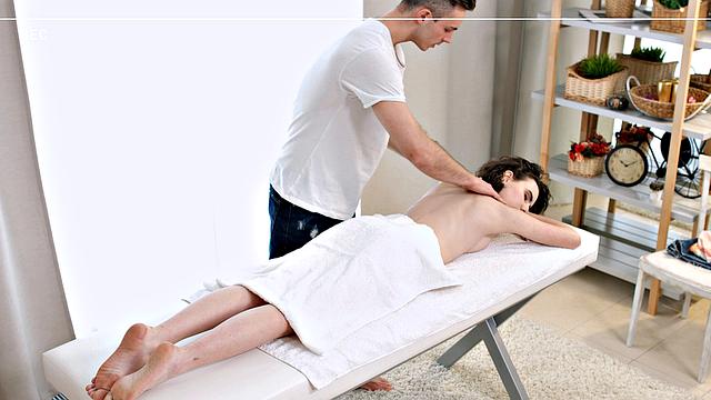 Masseur rubs and bangs a cutie