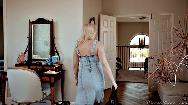 Горячий секс с изменой: Addison Vodka страстно трахается с Codey Steele в офисе и спальне