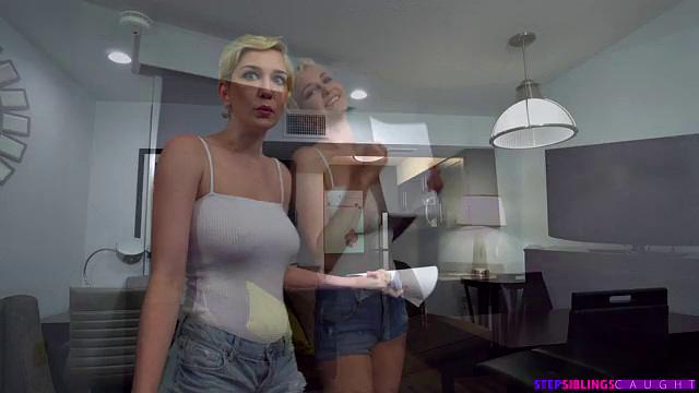 Step Sisters Scene - S12:E3