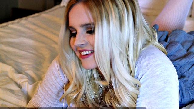 Codi Vore, busty cam girl