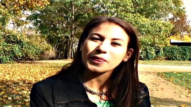 Nice guy bangs a wet pussy in public park, with a smile on her face