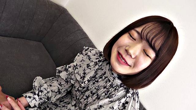 Cute Ayumi is single and our amateur sex partner today