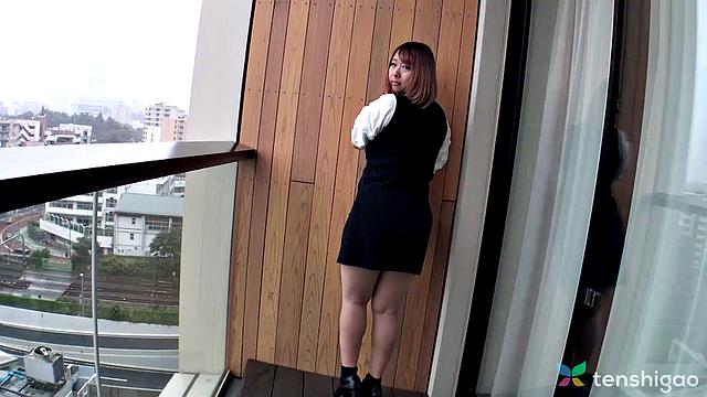 рио демонстрирует свои формы для tenshigao