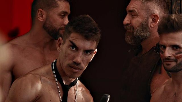 Muscular guy fucks perverted stud in tight anal hole