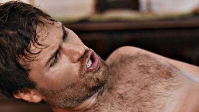 Muscular guy fucks perverted stud in tight anal hole