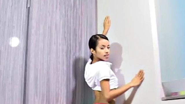 Latina masturbates in solo scene