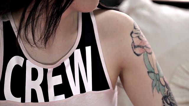 Grandpa jizzing brunette babe after tasting her sweet pussy