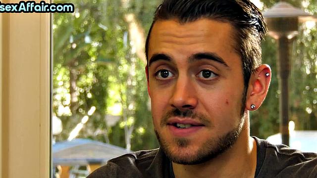 Bored couple goes bisex in 3some