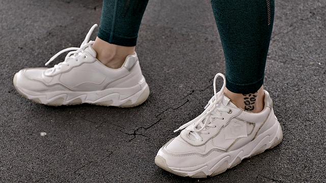 Charlie Red Loves Shooting Until It's Dark