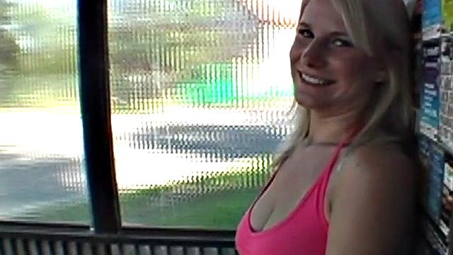 Public amateur busty babe fucked outdoor after BJ