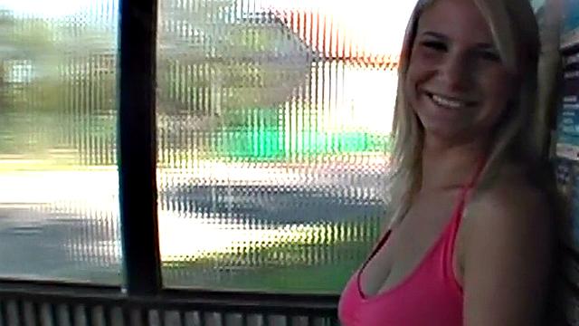 Public amateur busty babe fucked outdoor after BJ